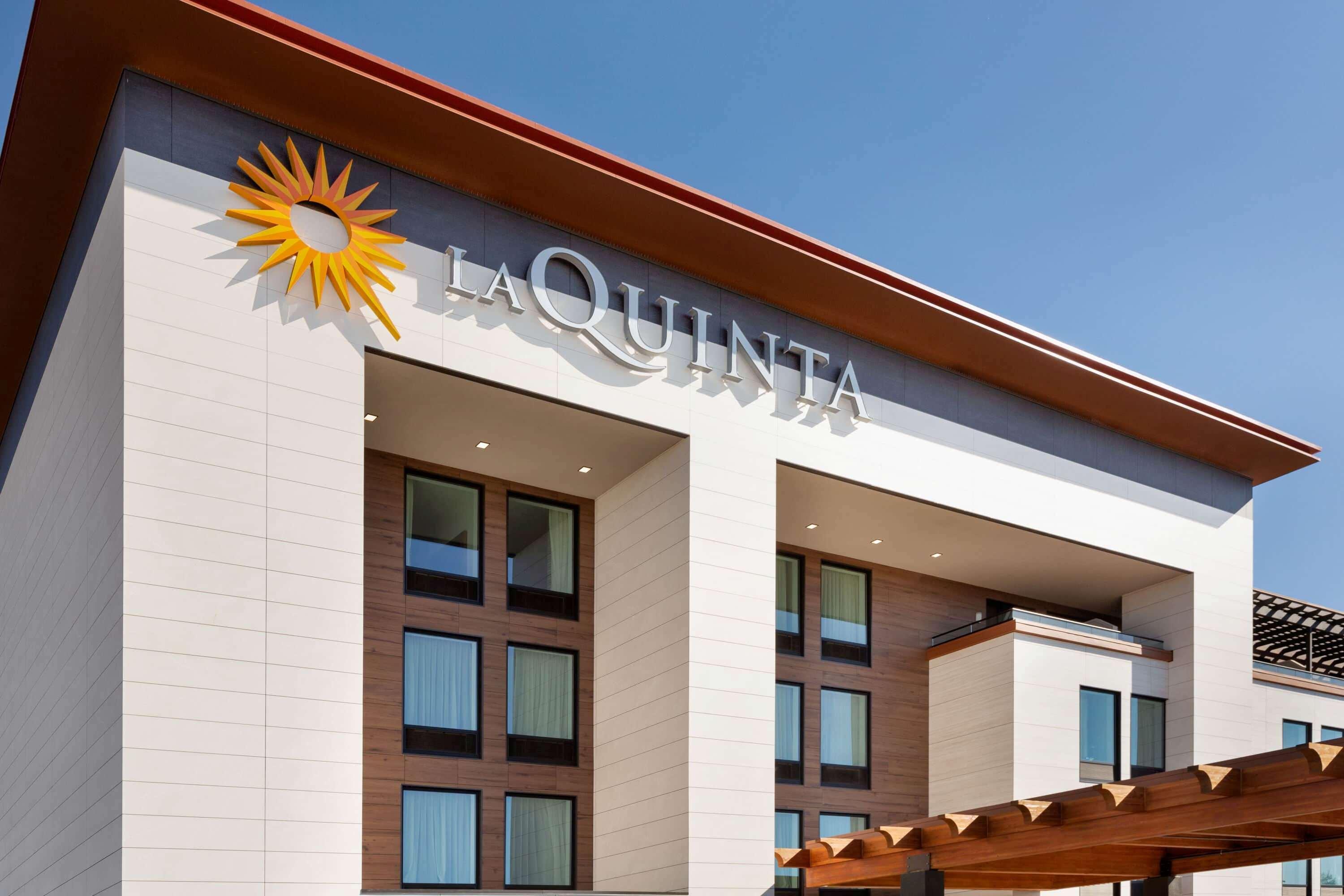 La Quinta Inn & Suites By Wyndham Santa Rosa Sonoma エクステリア 写真